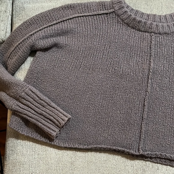 Urban Outfitters Silence + Noise Cropped Sweater - Picture 5 of 5